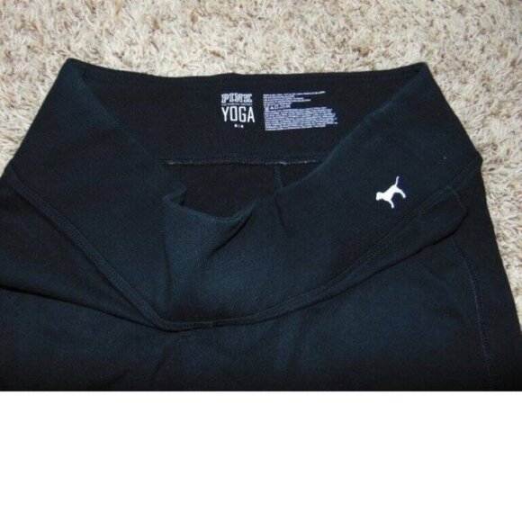 Womens Victorias Secret PINK Yoga Pants Medium Black Cropped Pink Lace Bottoms - Picture 2 of 5